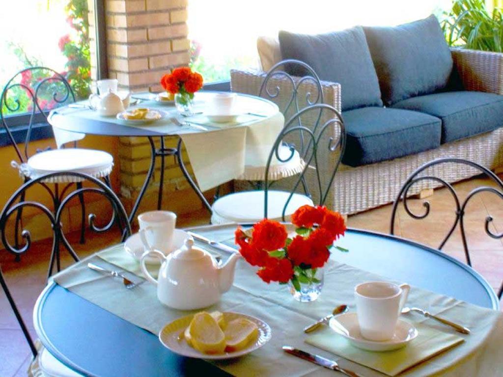 Albergo Arinde Rende Extérieur photo