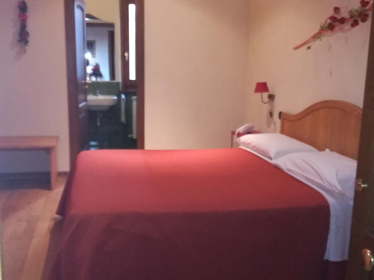 Albergo Arinde Rende Extérieur photo